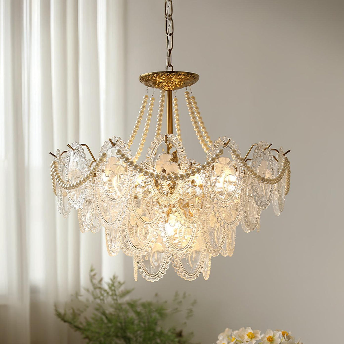 Vamader Chandelier Lustrous pearls
