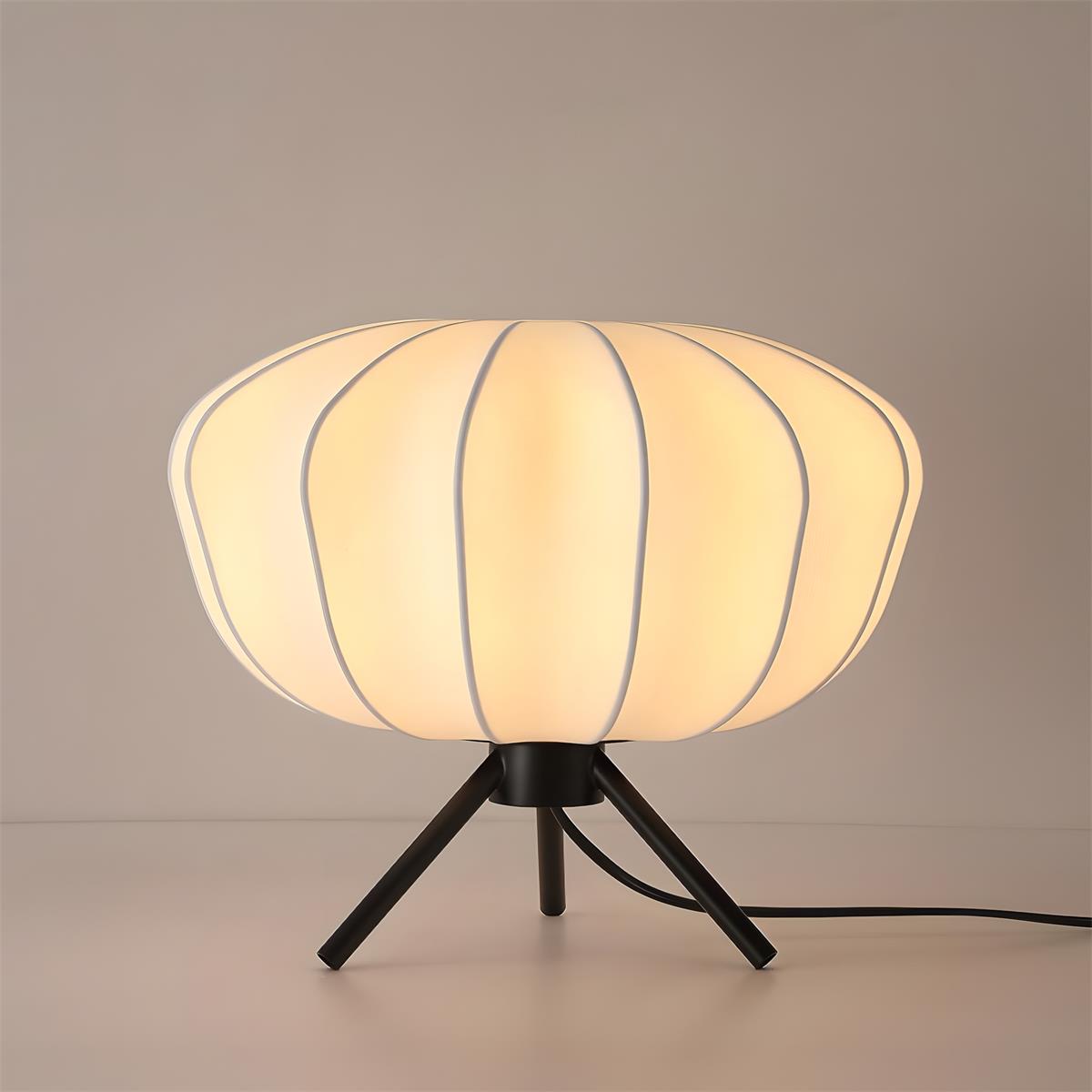 Aveninaine Table Lamp