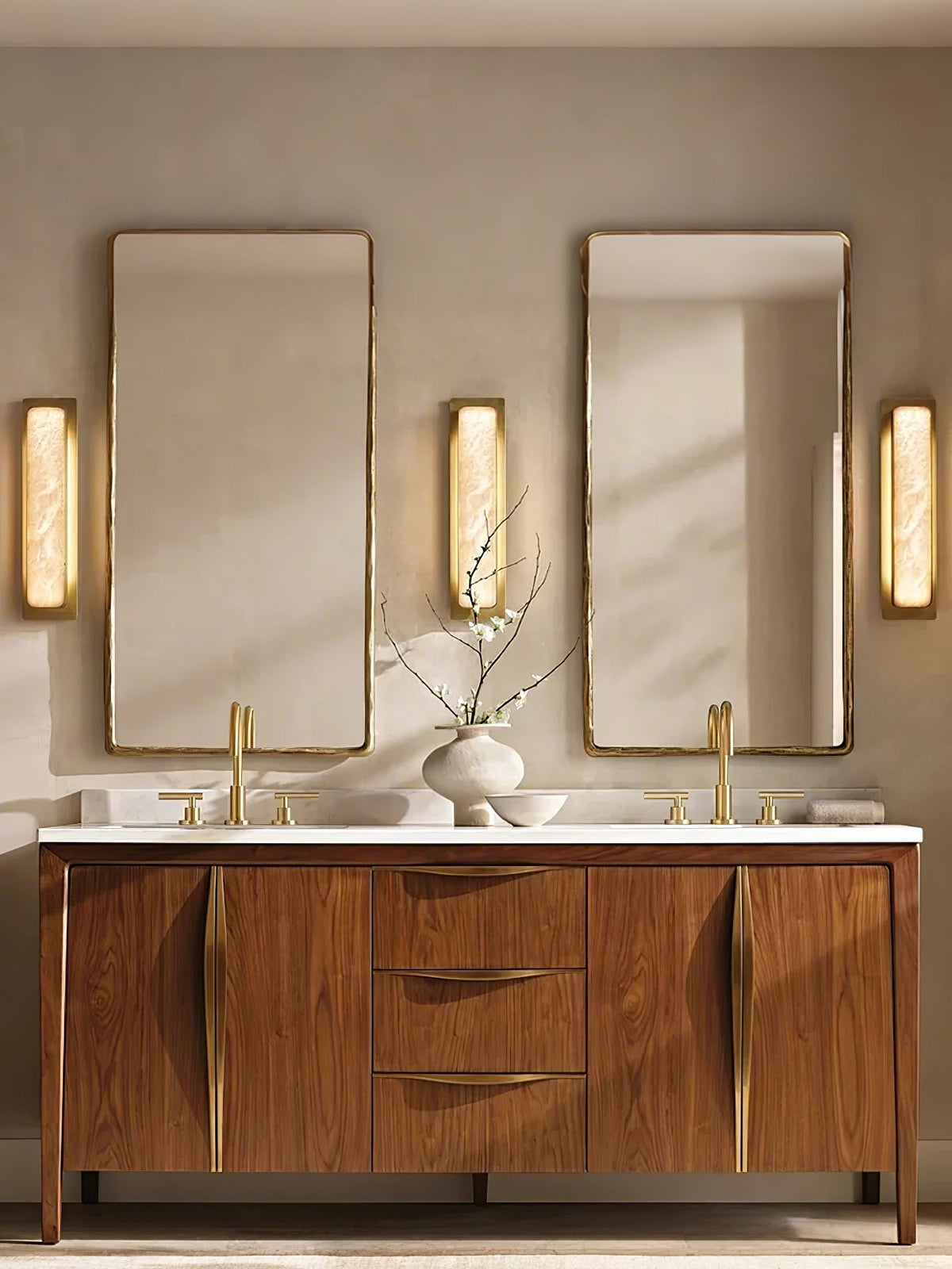Karix Linear Alabaster Wall Light