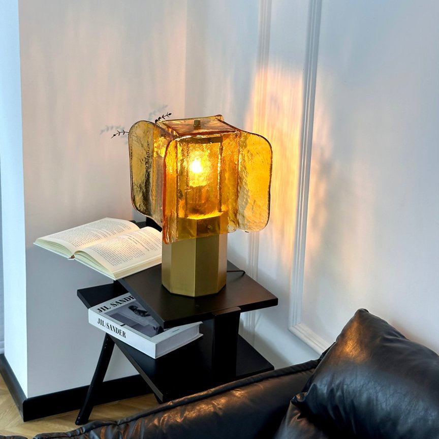 Terianeria Table Light