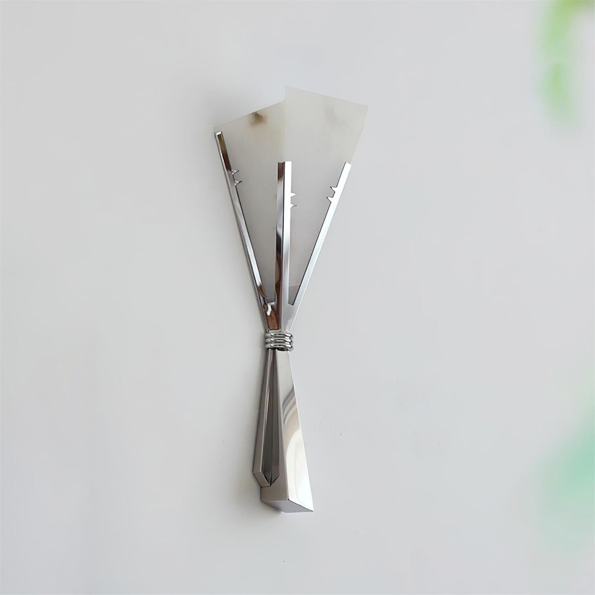 Viraivelia Wall Lamp