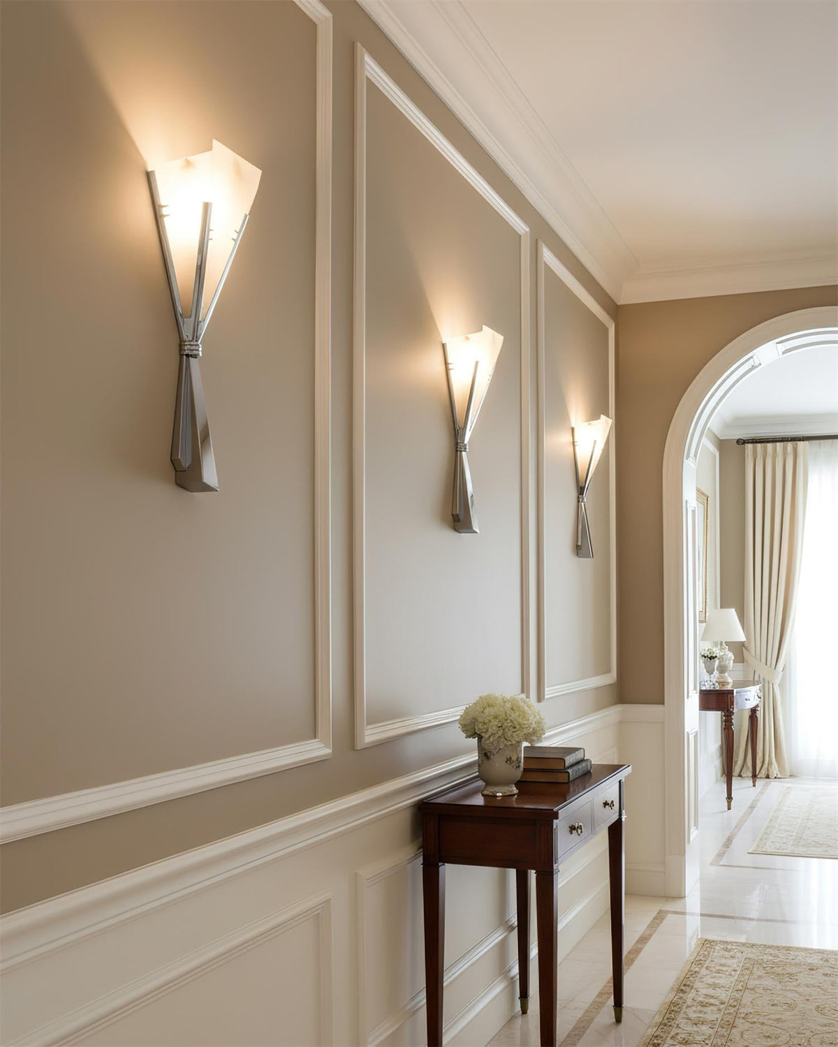 Viraivelia Wall Lamp