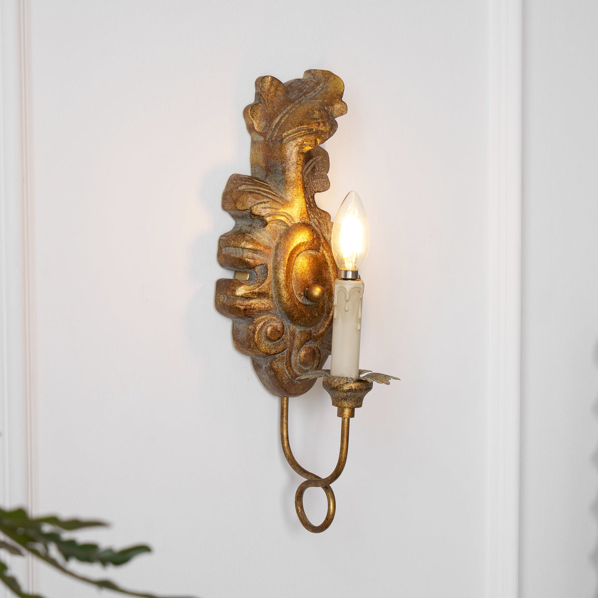 Reniise Wall Lamp