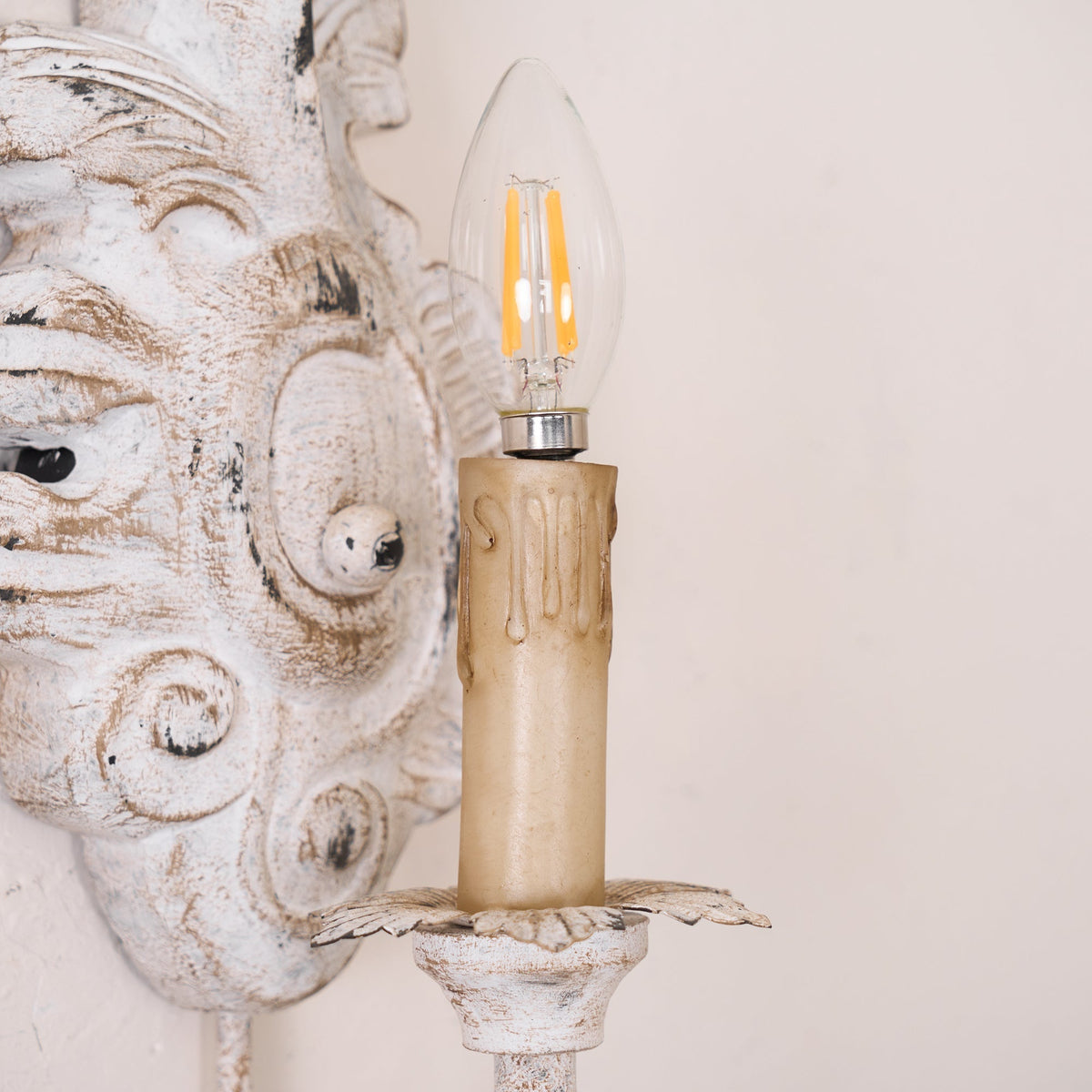 Reniise Wall Lamp