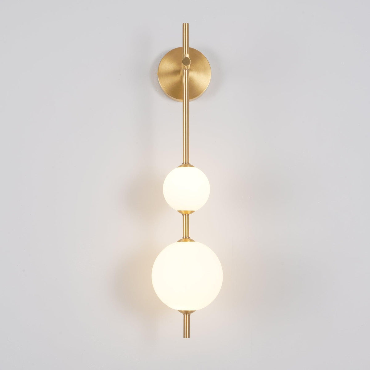 Renidol Vertical Globe Wall Lamp