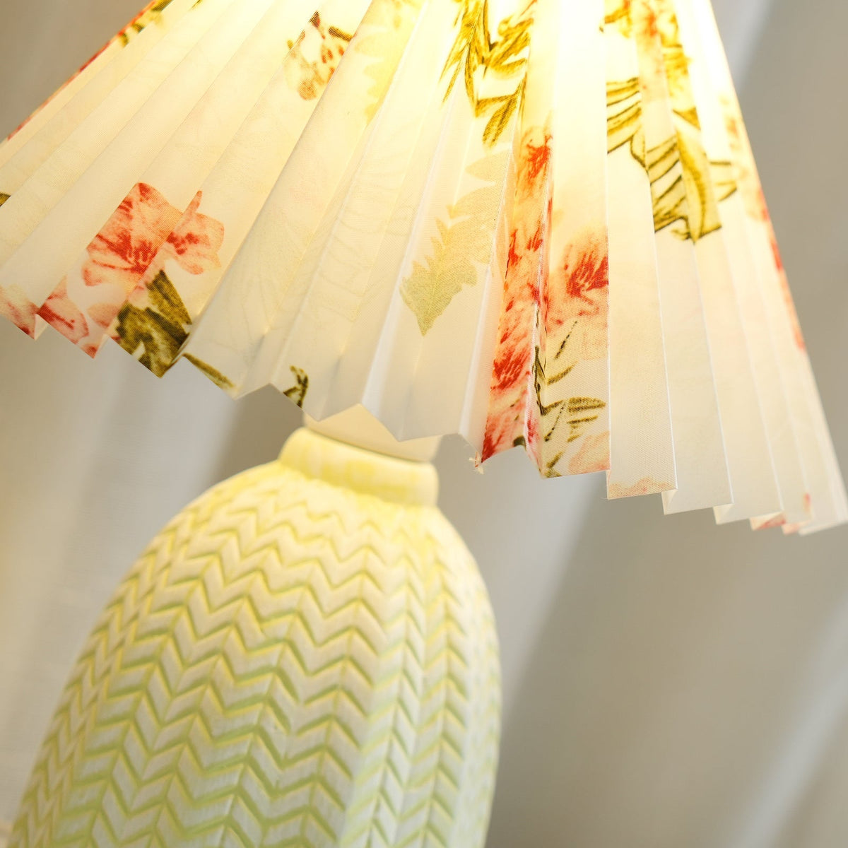 Xenlor Fabric Vintage Table Lamp