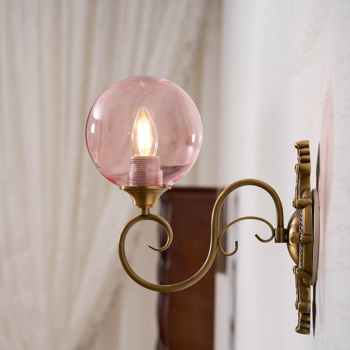 Miralaria Sconce Wall Lamp