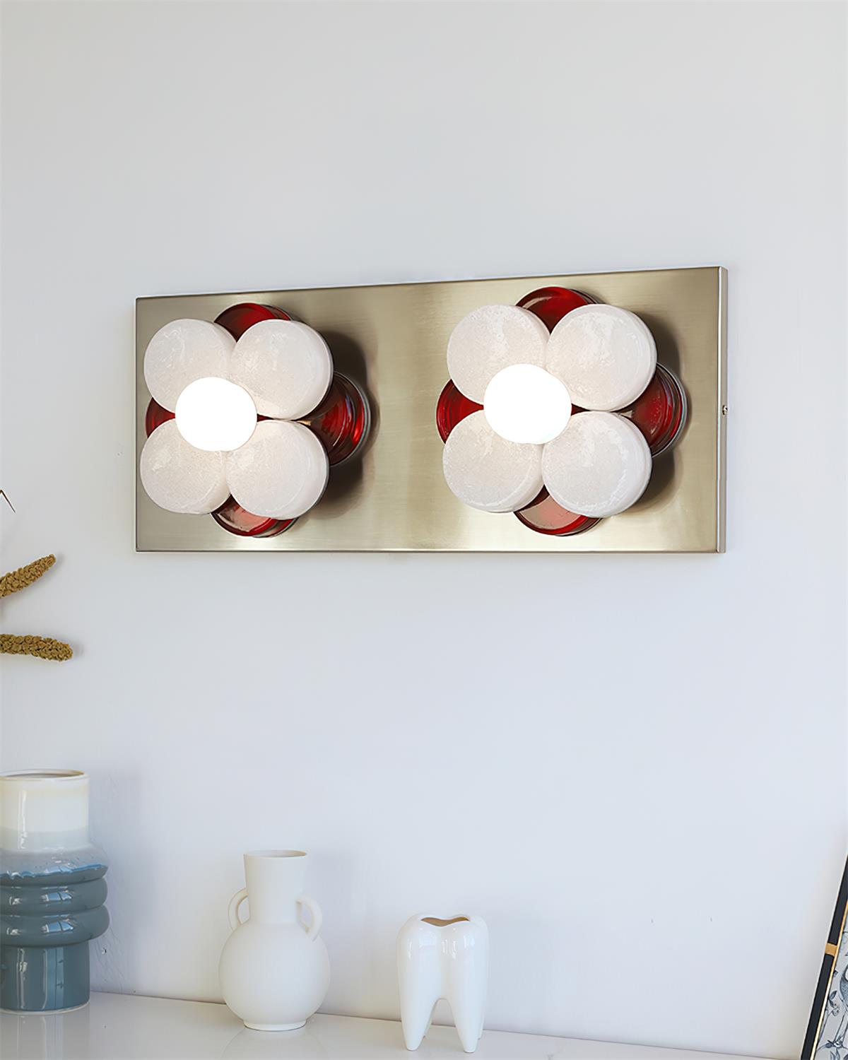 Velenaya Wall Lamp