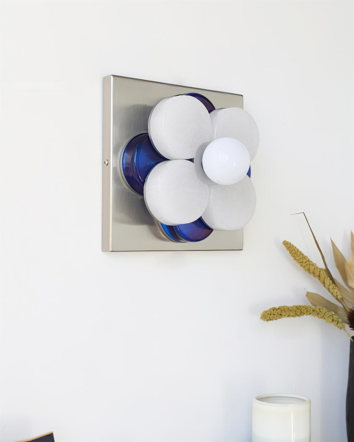 Velenaya Wall Lamp