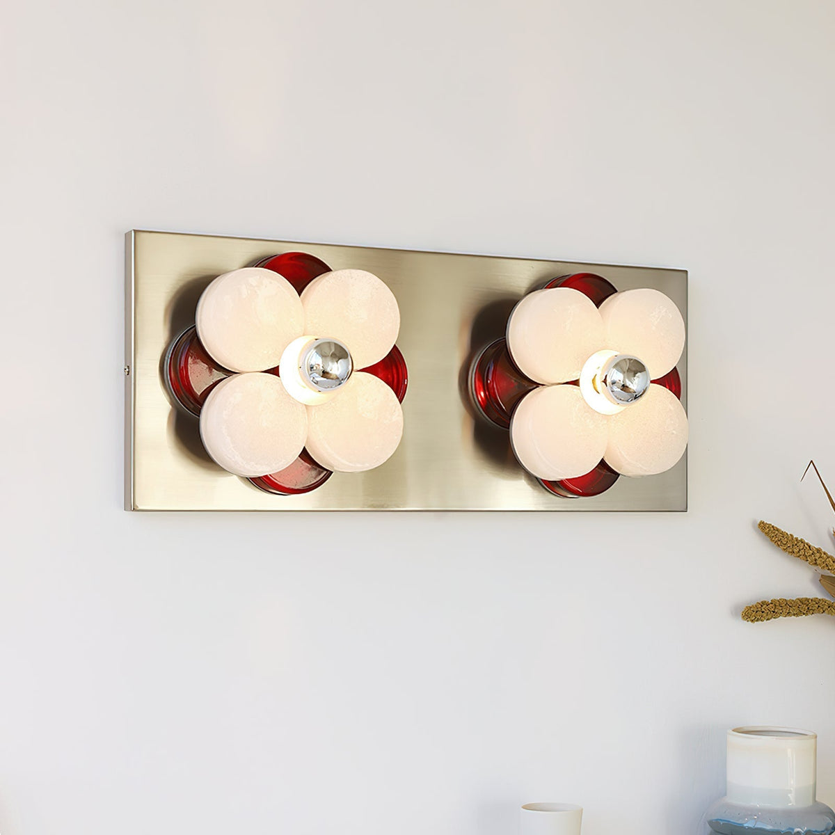 Velenaya Wall Lamp
