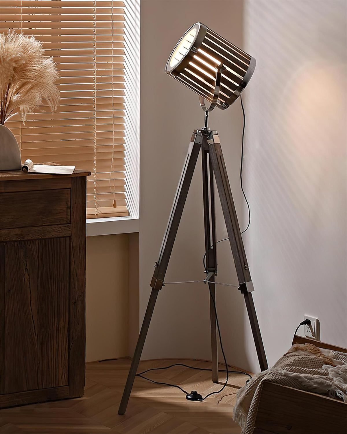 Lioroielle Floor Lamp