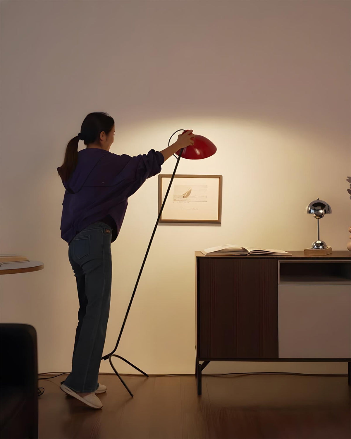 Liorinielle Curve Floor Lamp