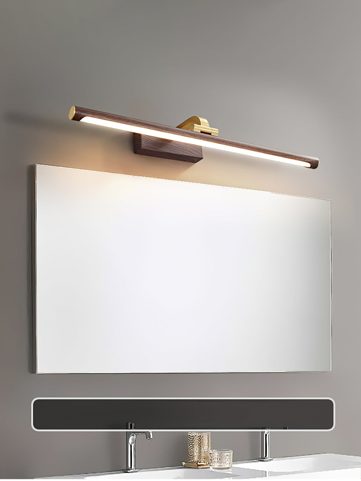 Tevelo Brass Minimalist Wall Lamp