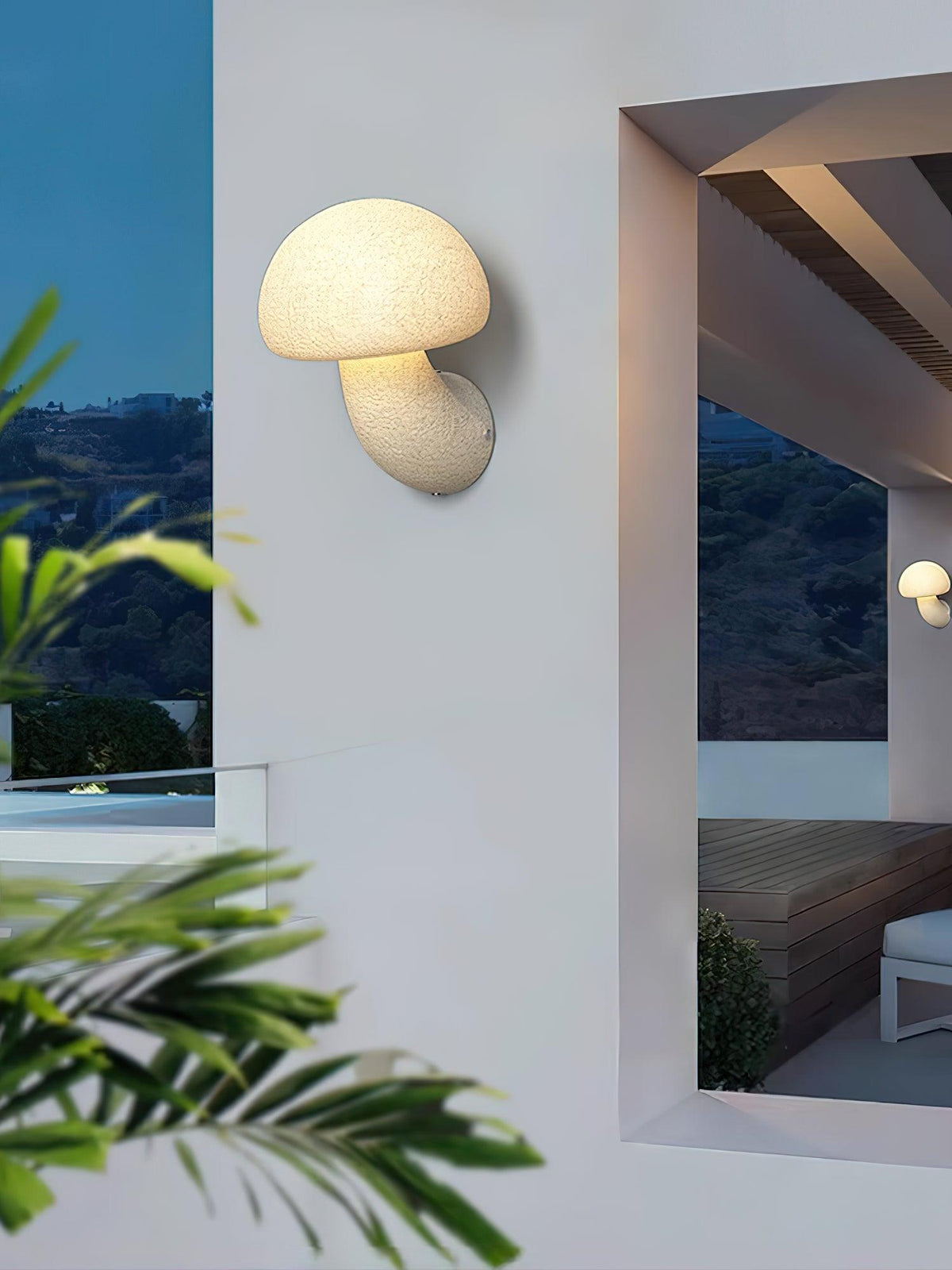 Loppy Wall Lamp