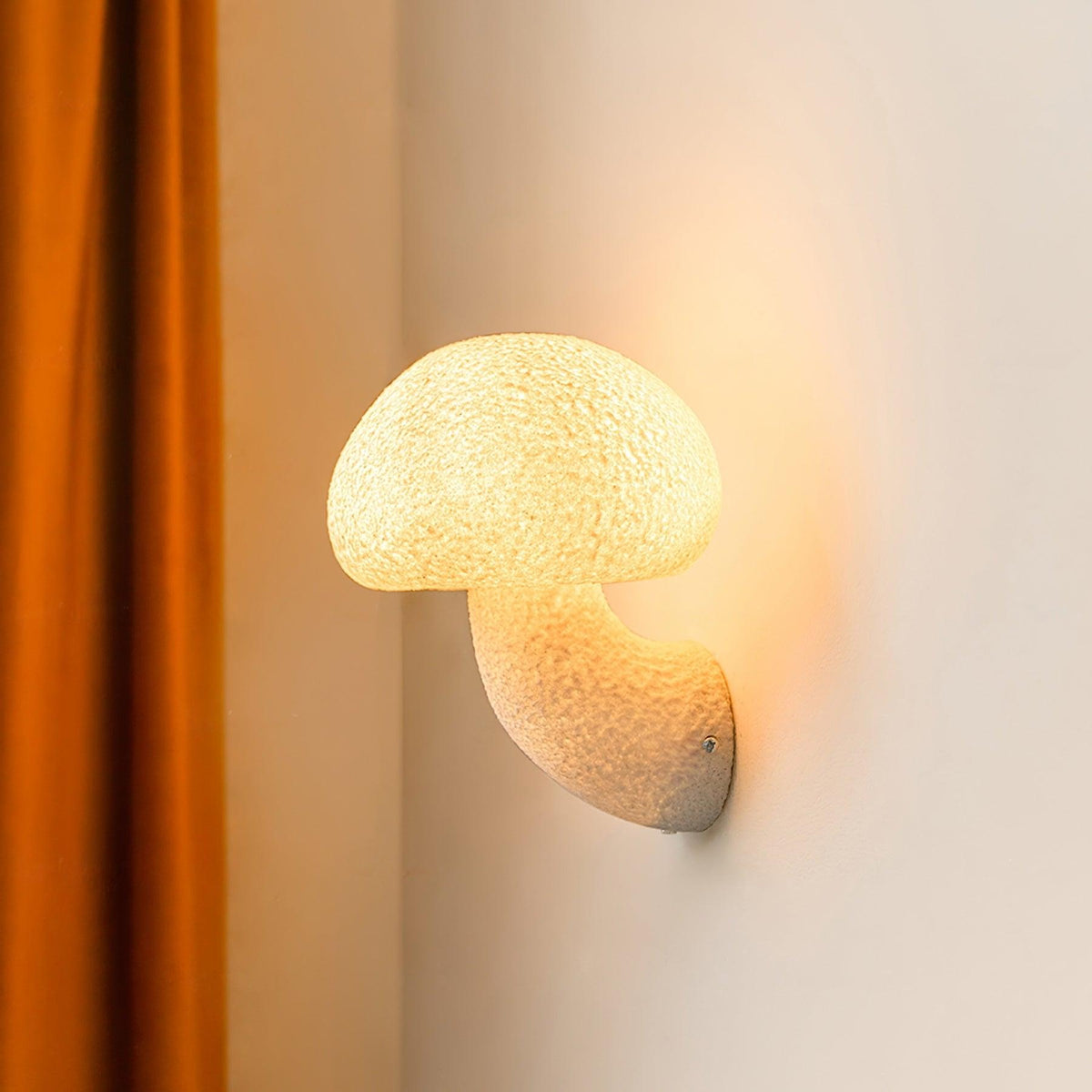 Loppy Wall Lamp
