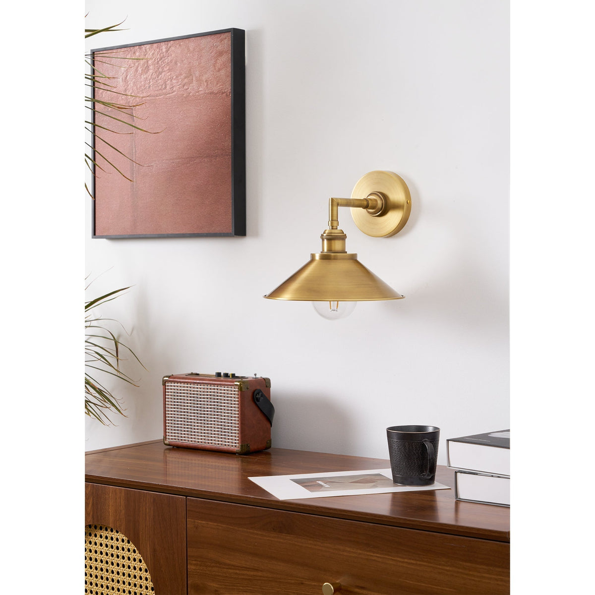 Osile Brass Wall Lamp