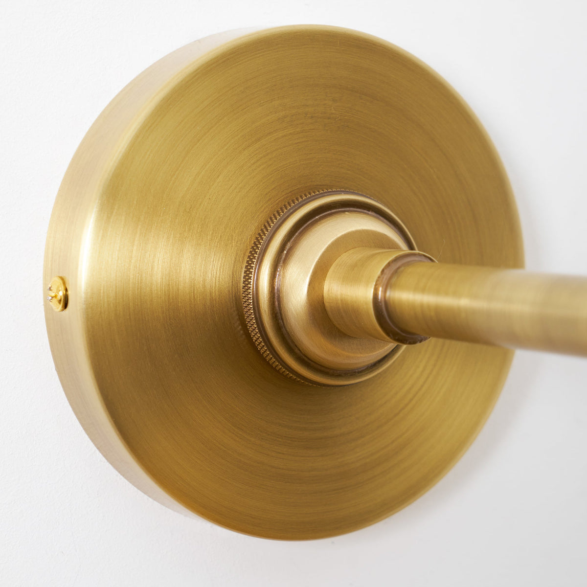 Osile Brass Wall Lamp