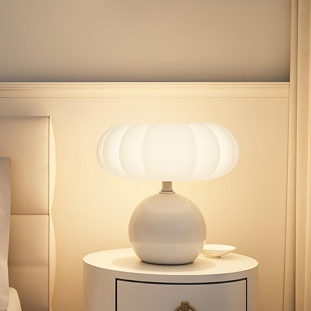 Elaeelle Table Lamp