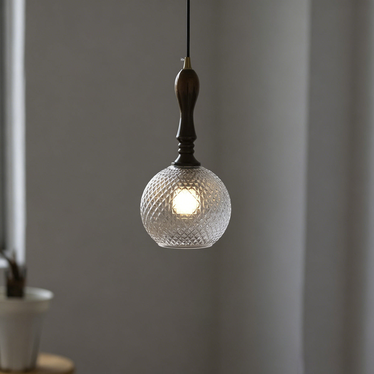 Liorinaya Glass Pendant Light