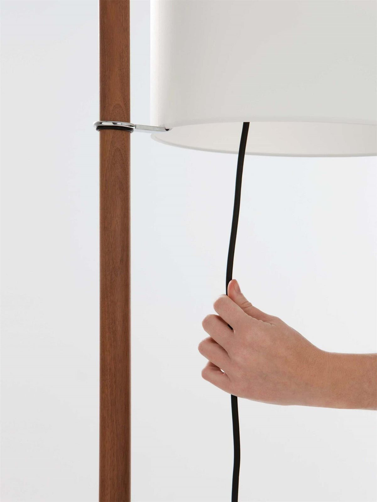 Selinira Floor Lamp