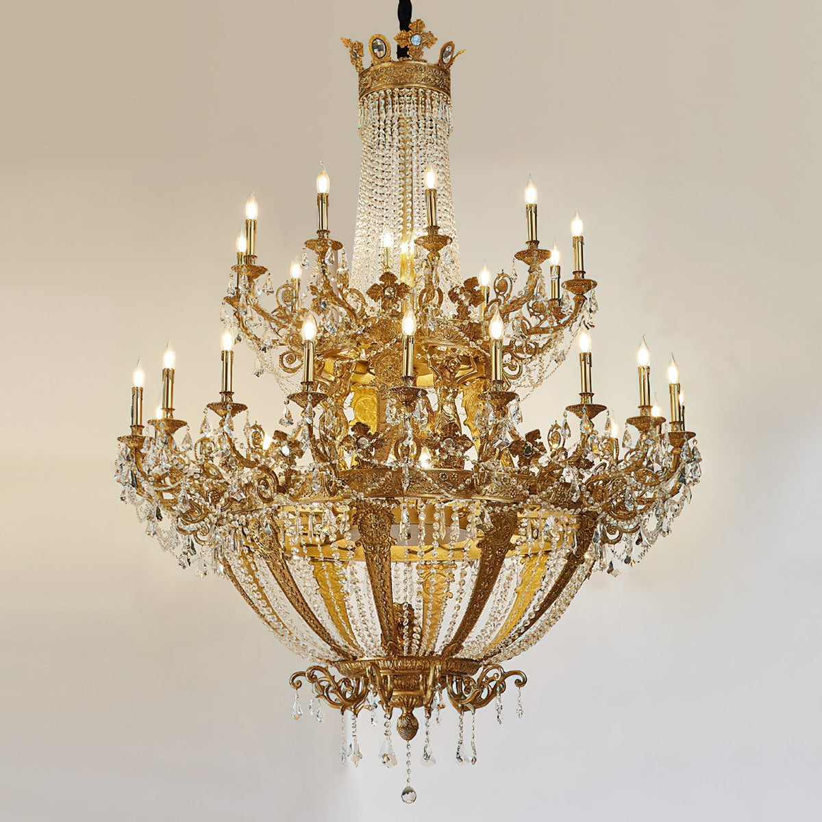 Calorira Grand Chandelier