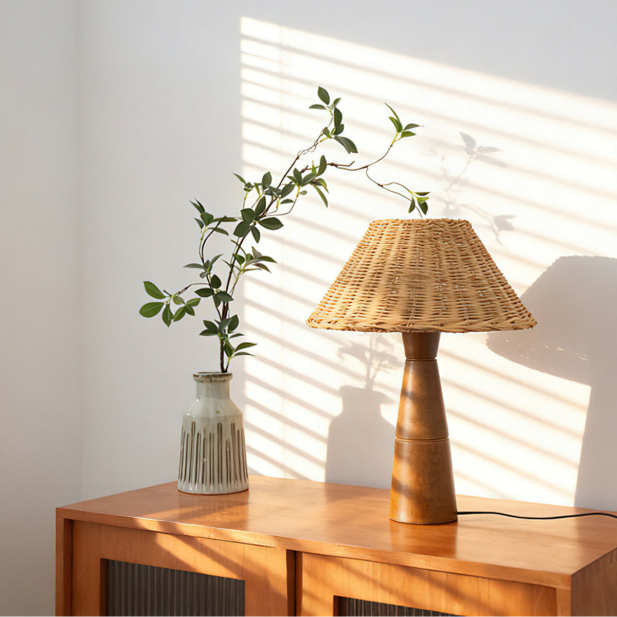 Orelanelle Table Lamp