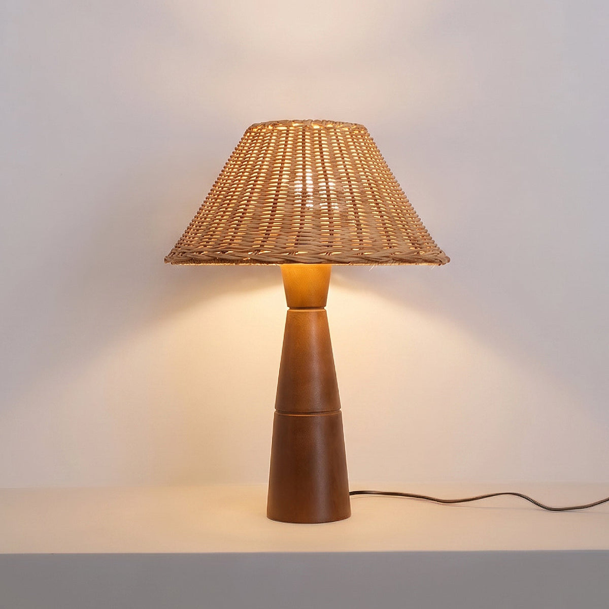 Orelanelle Table Lamp