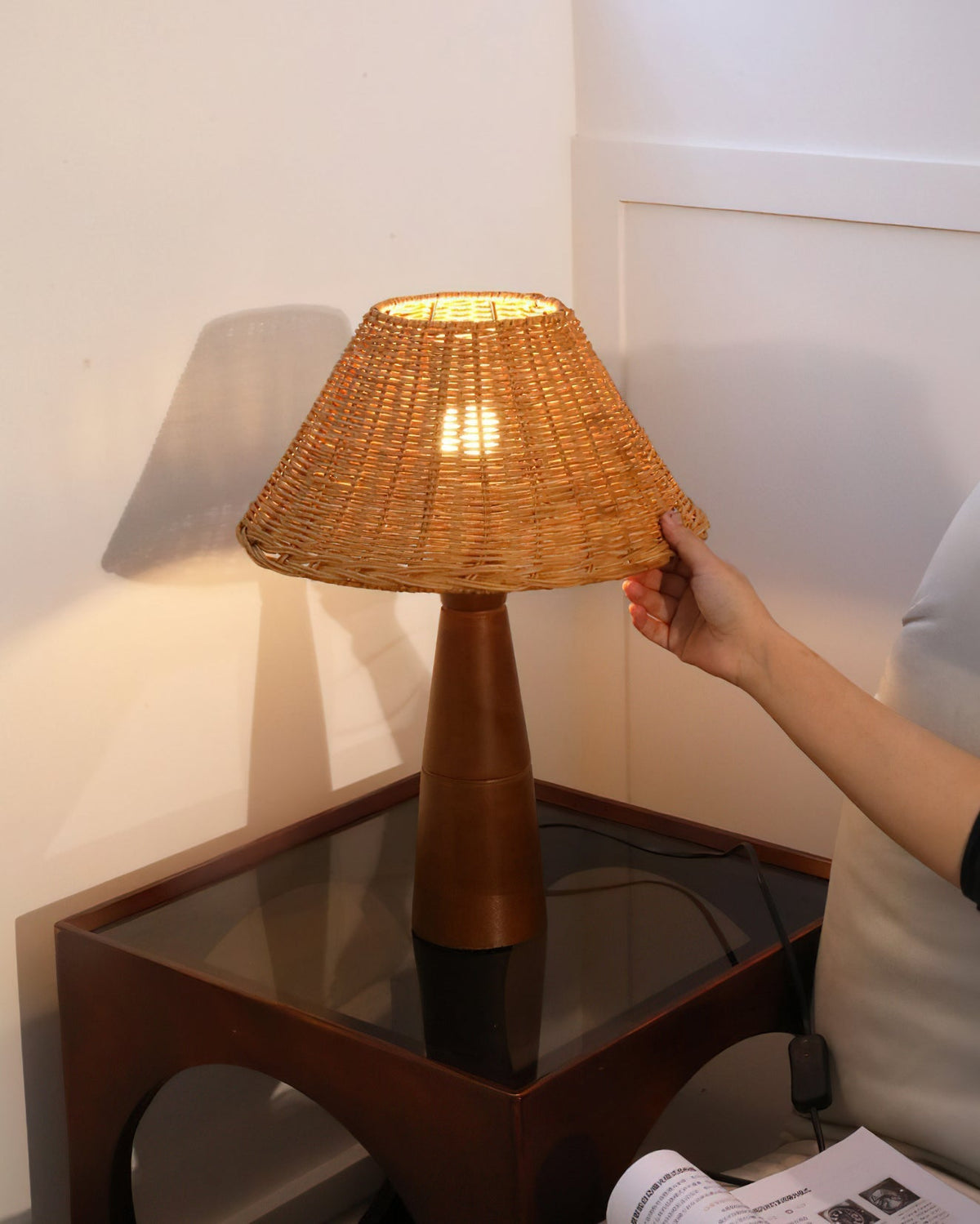 Orelanelle Table Lamp