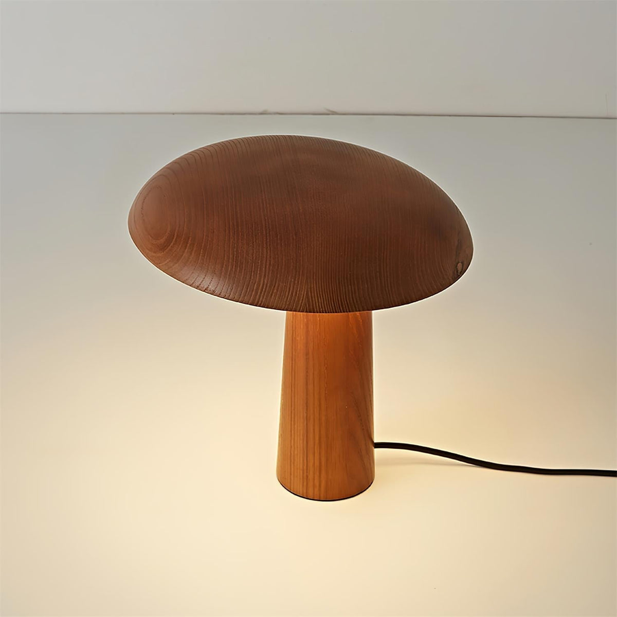 Selelora Table Lamp