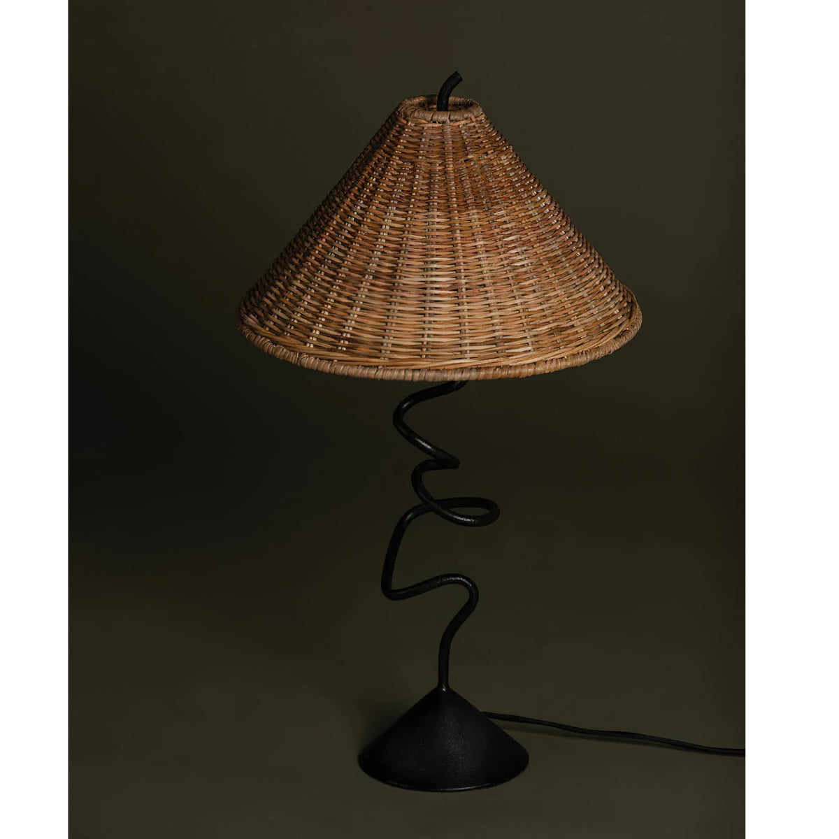 Arierina Rattan Table Lamp
