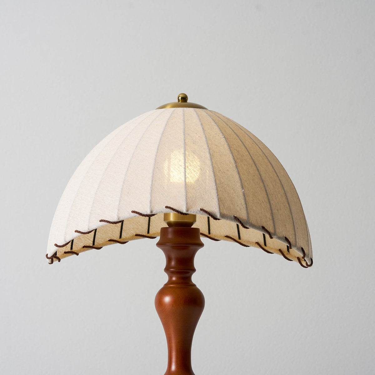 Sorerelle Table Lamp