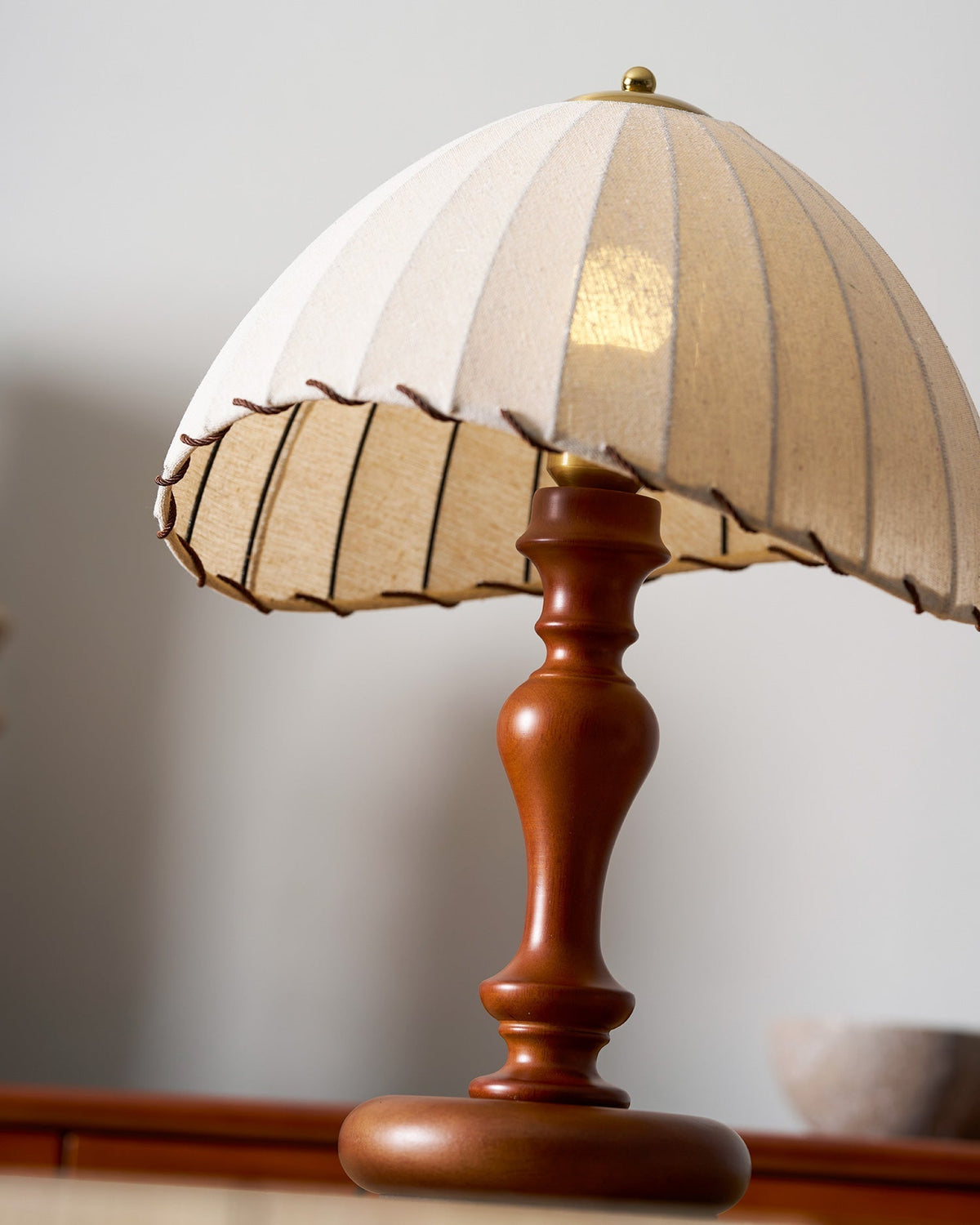 Sorerelle Table Lamp