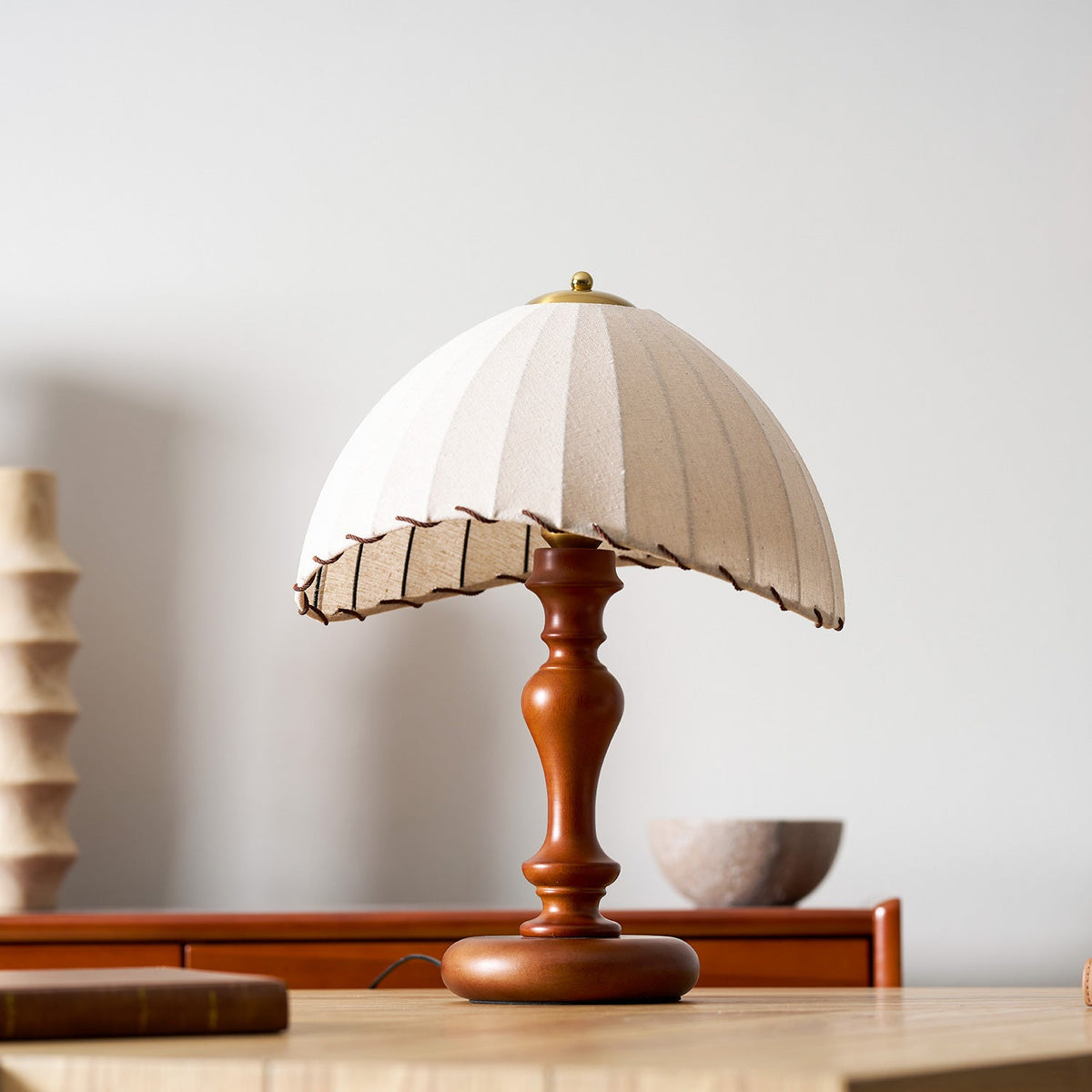 Sorerelle Table Lamp