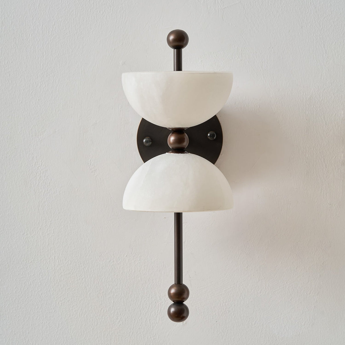 Caluaine Wall Lamp