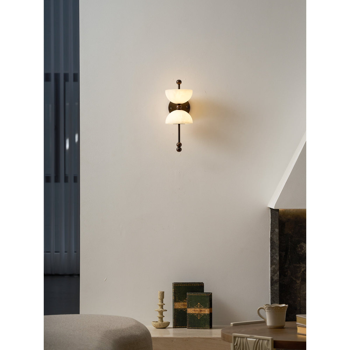 Caluaine Wall Lamp