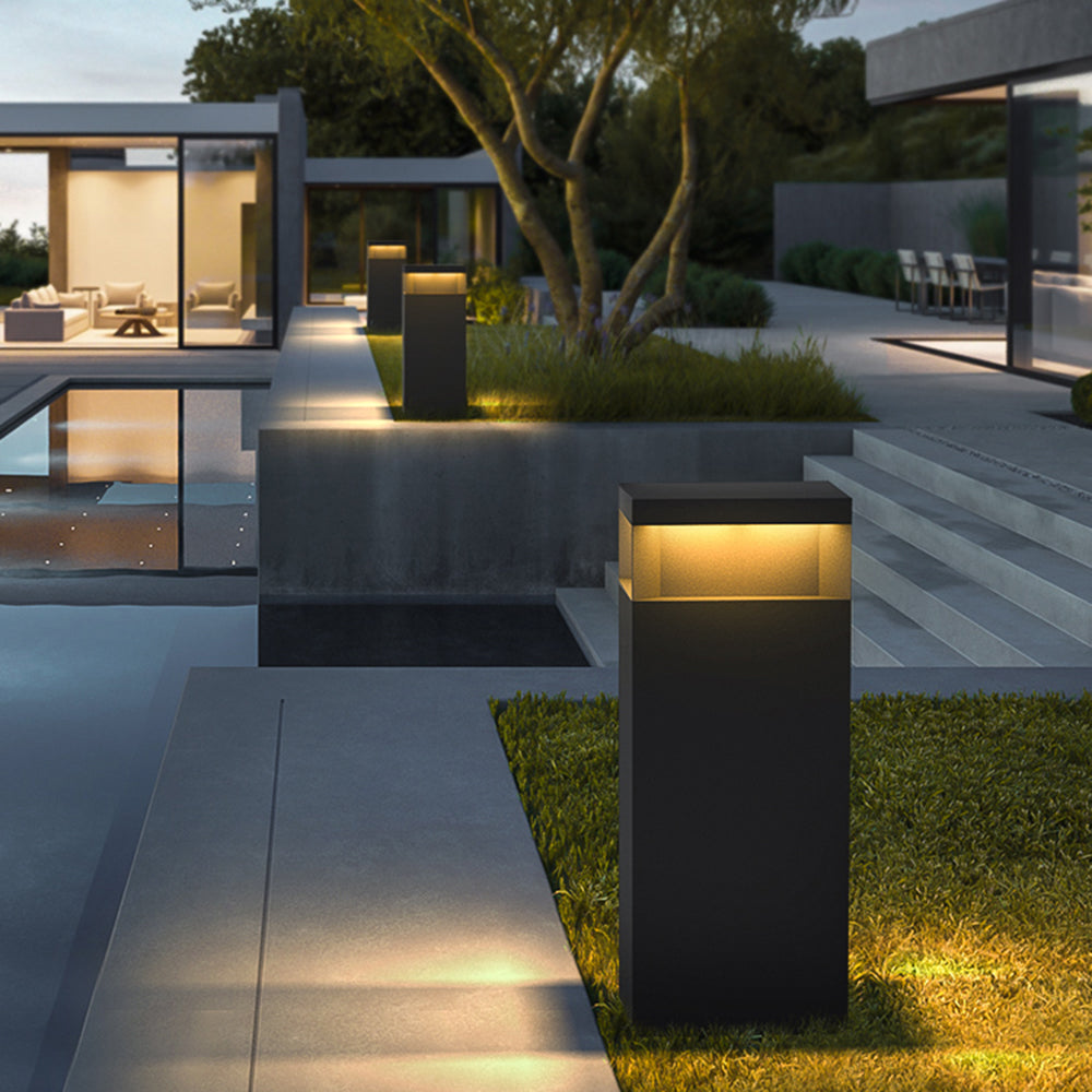 Hubivak Metal Rectangular Solar Outdoor Path Light, Black