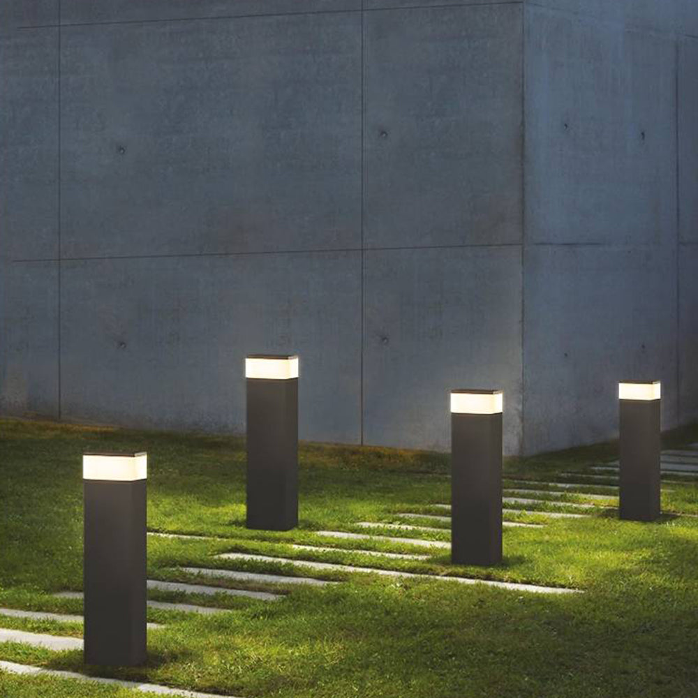 Rulutam Modern Metal Rectangular Outdoor Path Light, Black