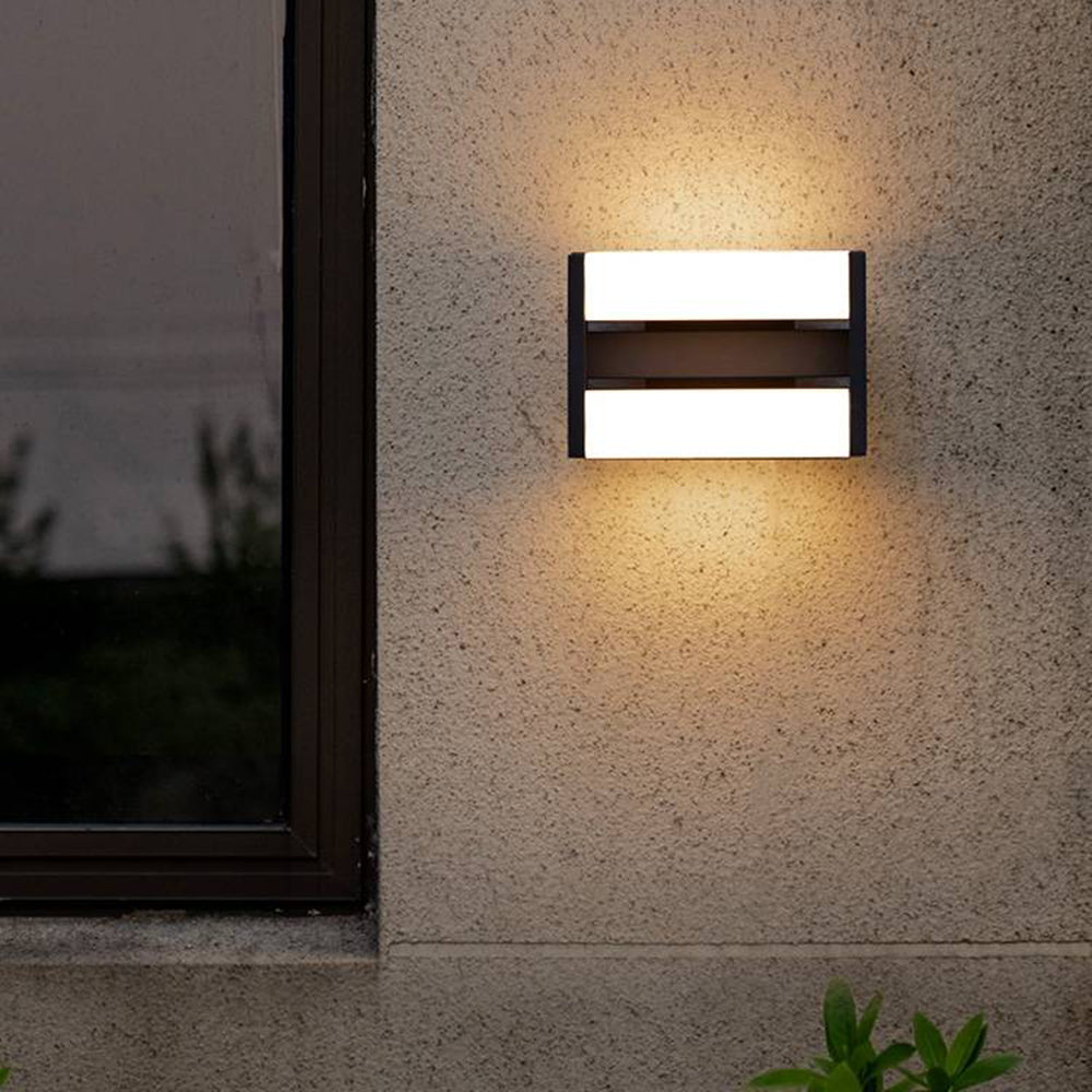 Canamut Mondern Rectangular Rotatable Metal Outdoor Wall Lamp, Black