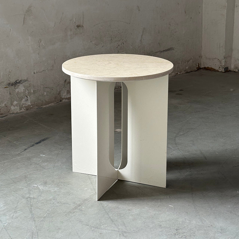 Seleneria Marble Side Table Accessories