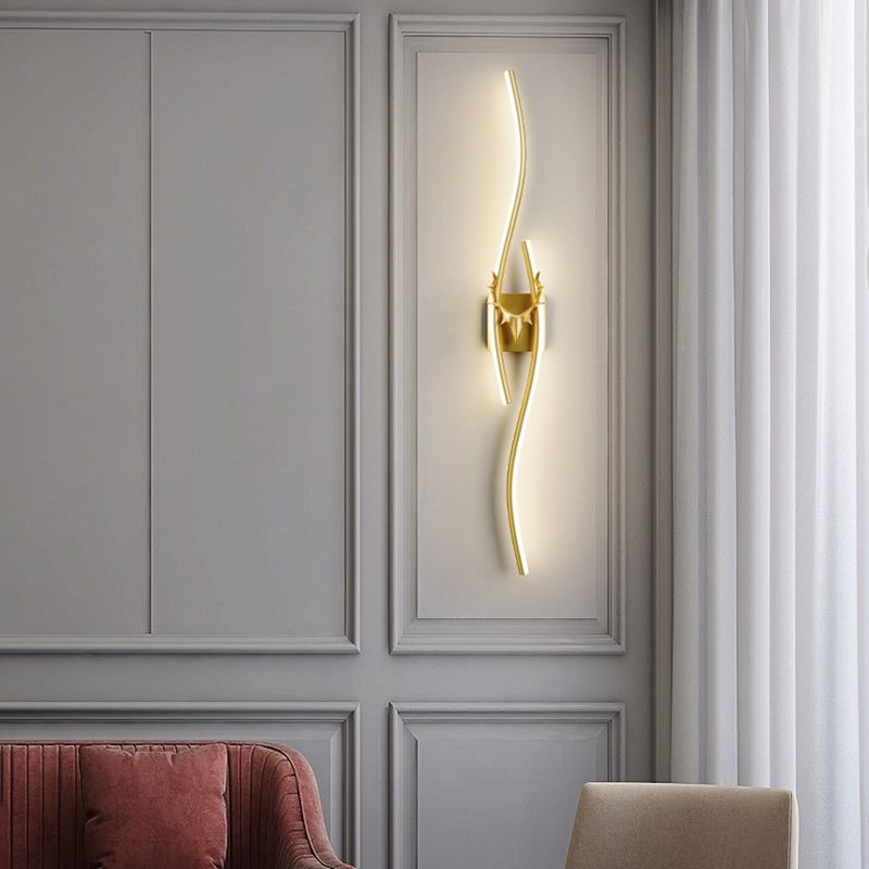 Zedulum Modern Linear Metal Vanity LED Wall Lamp, Black/Gold