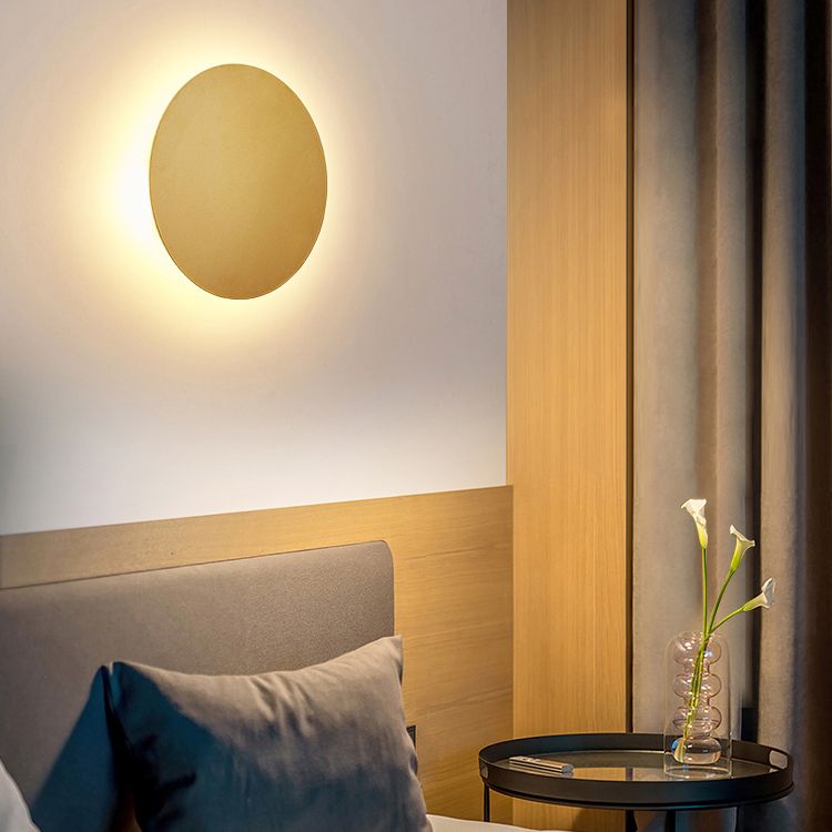 Wibupes Minimalist Round Wall Mounted Lamp, Metal, Bedside/Living Room