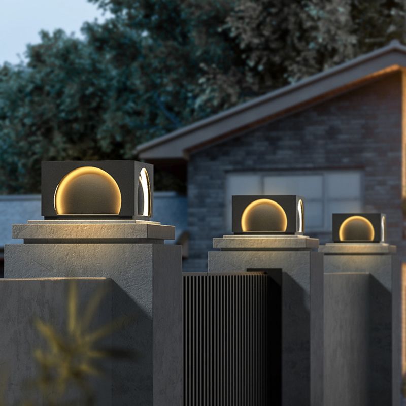Logoved Modern Rectangular Metal Outdoor Lamps Post, Black