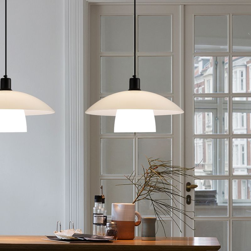 Puvoted White Pendant Light