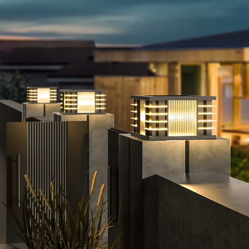 Sinibet Modern Square Metal Glass Outdoor Solar Floor Lamps, Black