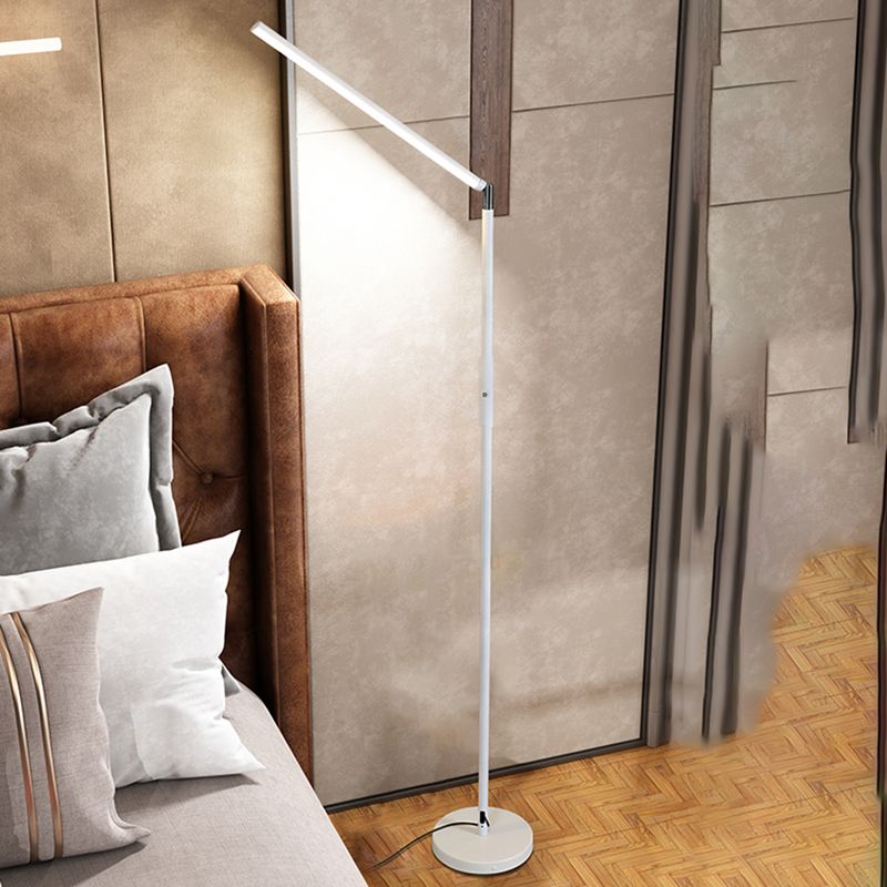 Jonitok Minimalistic Linear Floor Lamp, Metal, Black/White
