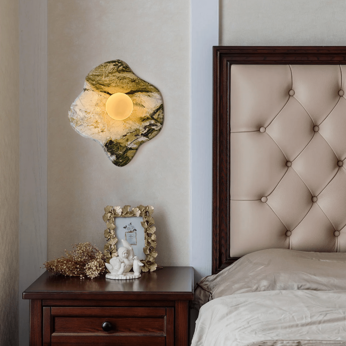 Cakebum Green Marble Organic Wall Lamp
