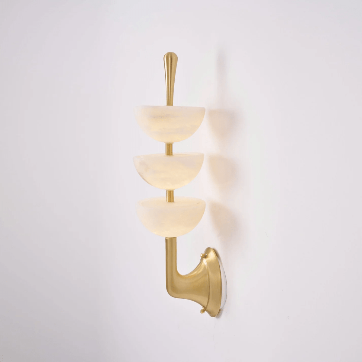Ulmiraris Alabaster Wall Light