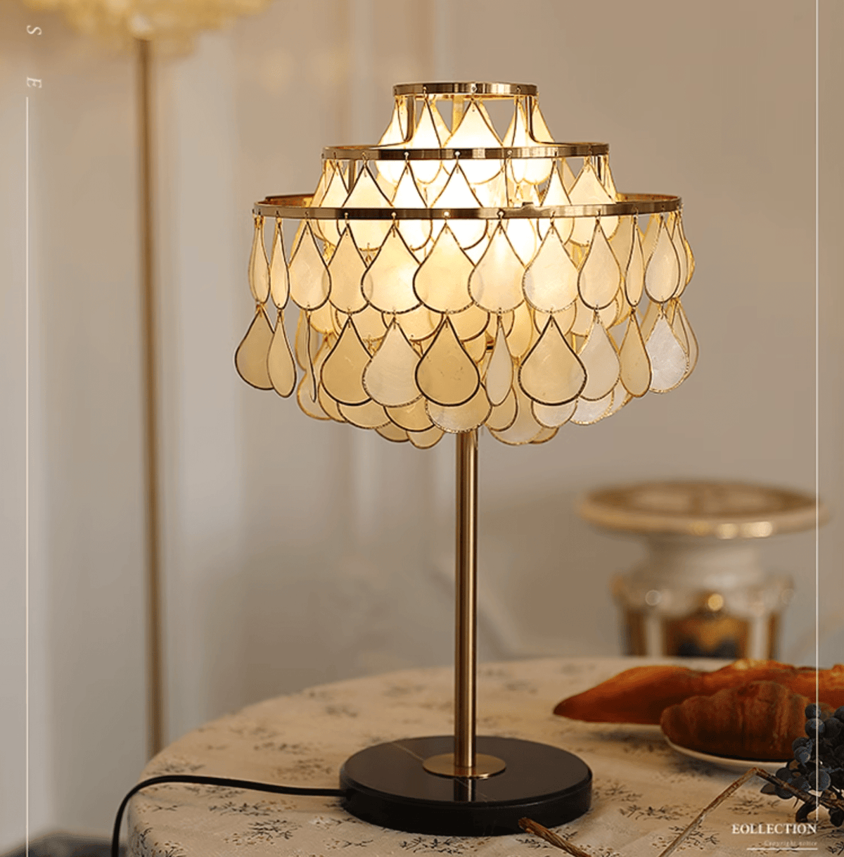 Jacob Luxury  Teardrops  Shell Table Lamp