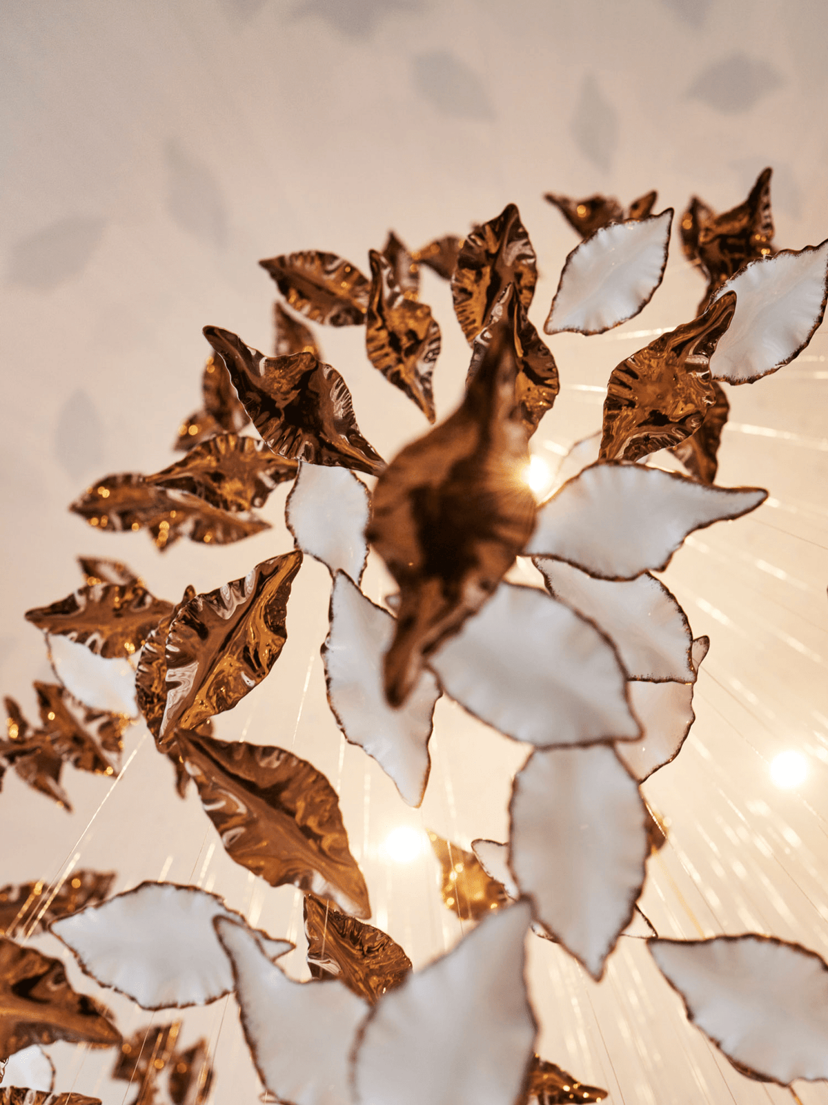 Folia Leaf Twisted Sculptural Customize Chandelier