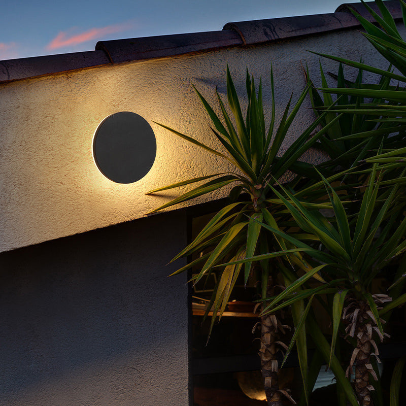 Dori Minimalist Round/Square Outdoor Wall Lamp LED, Black/White-Neutral Decor
